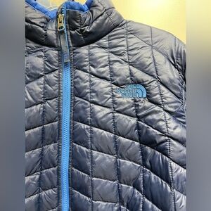 The North Face Boys XL quilted jacket